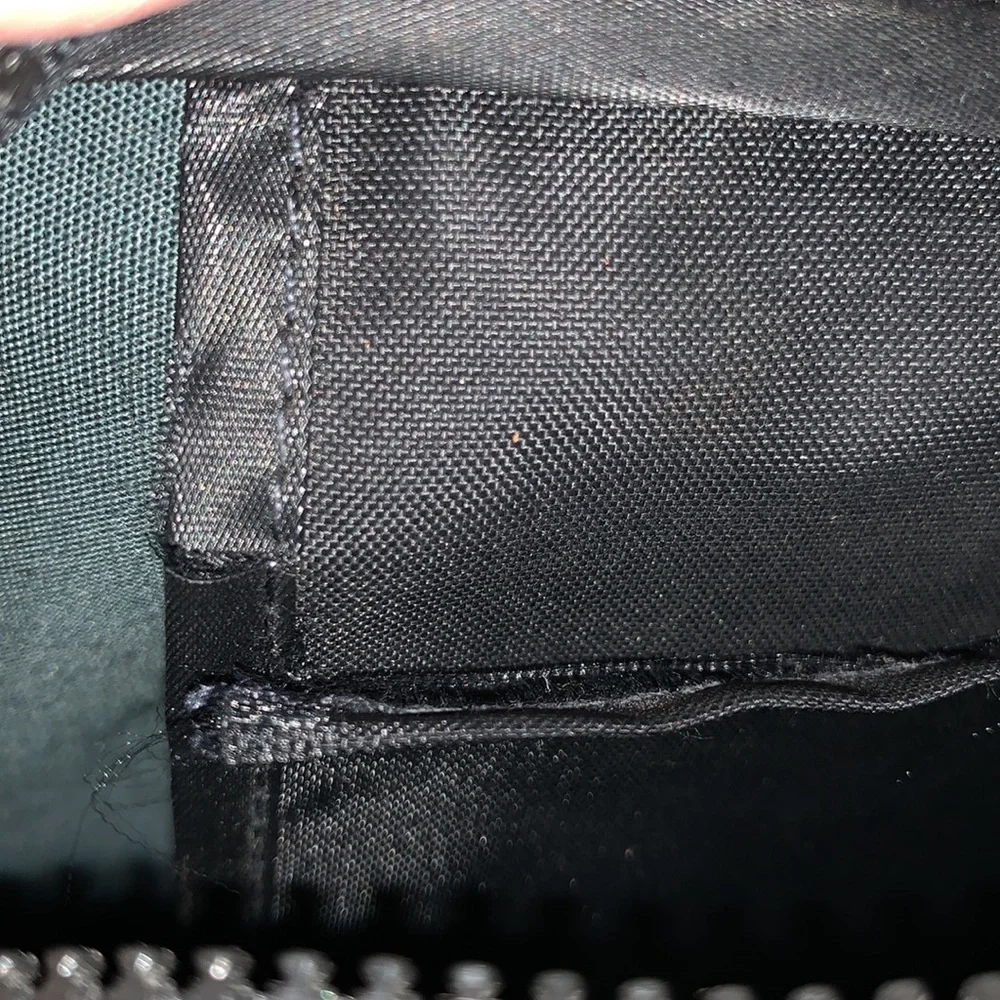 Chemise Lacoste Toiletry Bag - Picture 7 of 8